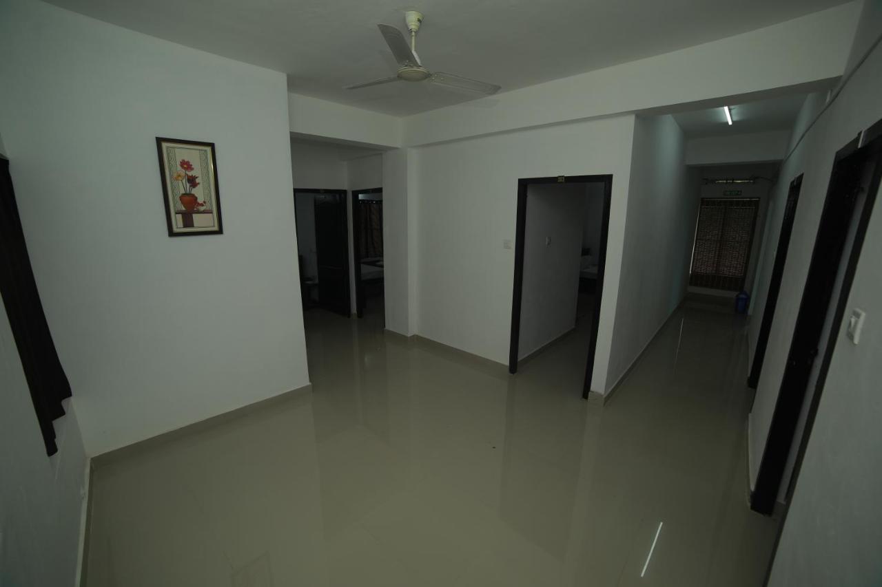 Meghna Residency Hotel Thiruvananthapuram Exterior foto