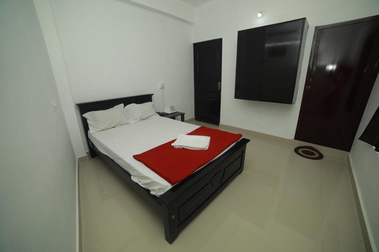 Meghna Residency Hotel Thiruvananthapuram Exterior foto