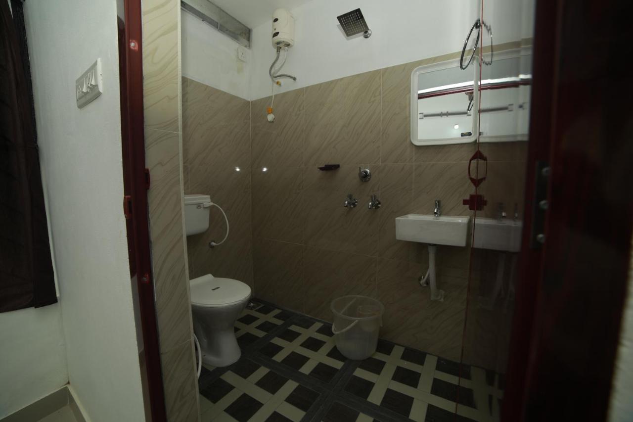 Meghna Residency Hotel Thiruvananthapuram Exterior foto