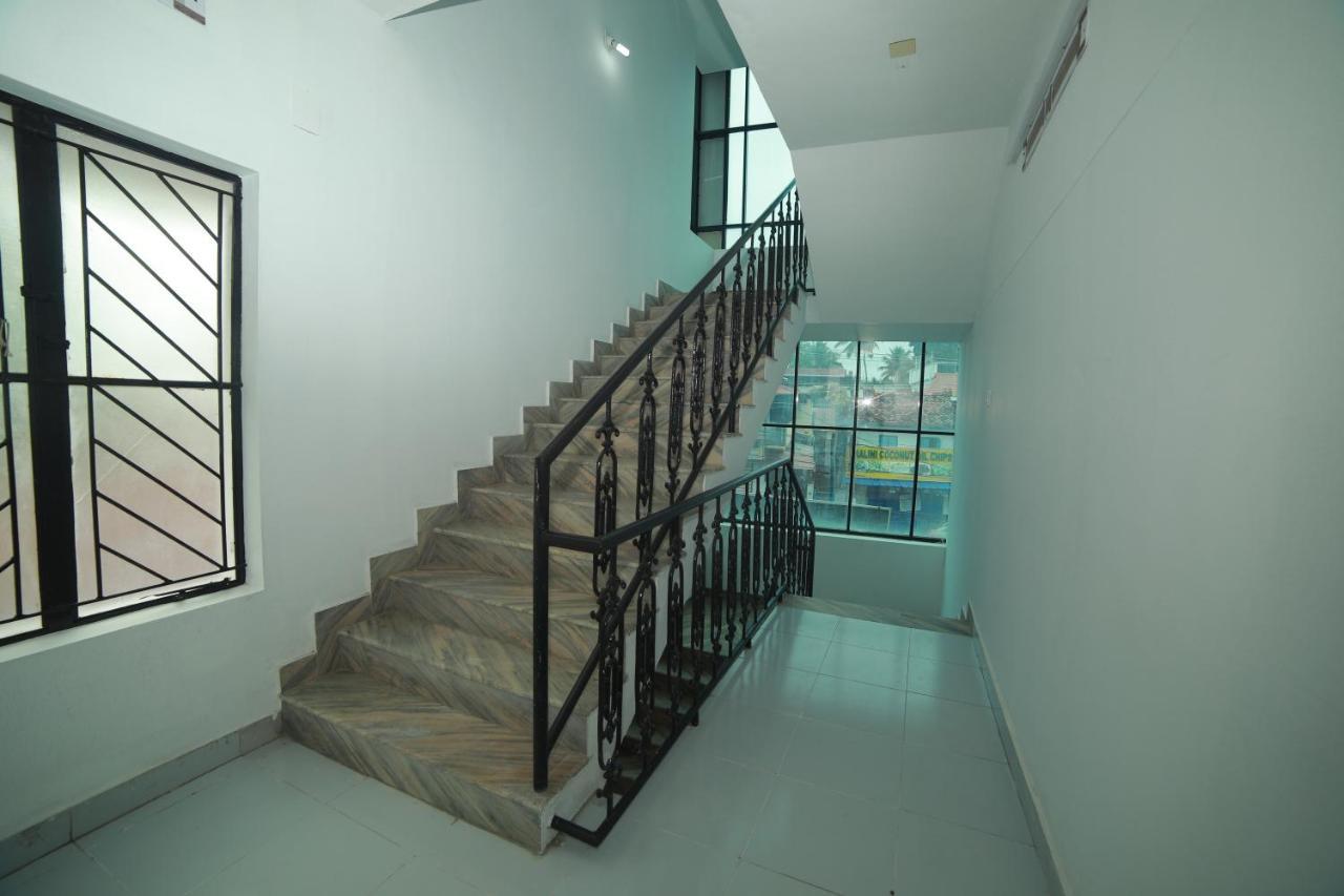Meghna Residency Hotel Thiruvananthapuram Exterior foto